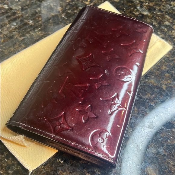 Louis Vuitton Louis Vuitton Vernis Wallet - Picture 7 of 17
